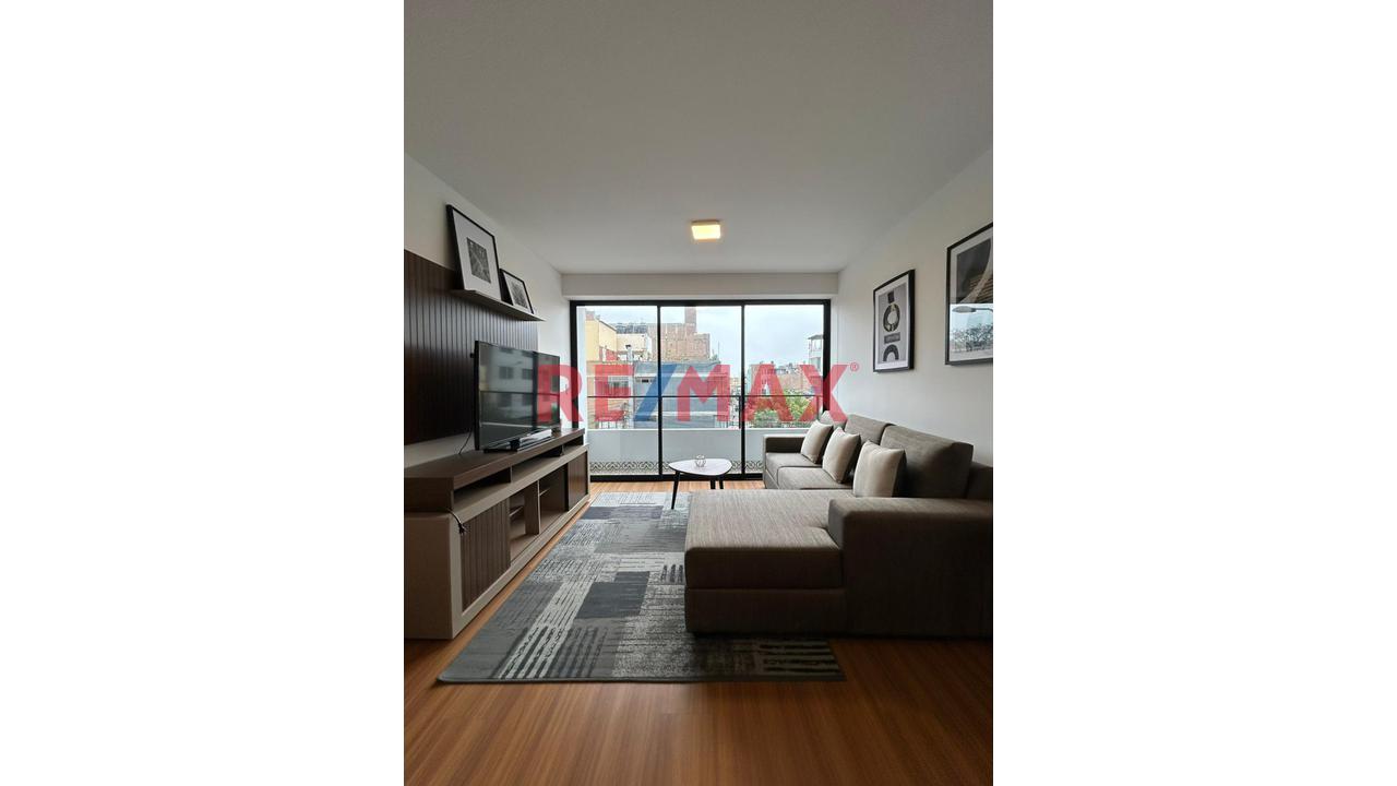 Departamento De Estreno Con Vista Externa - Surquillo