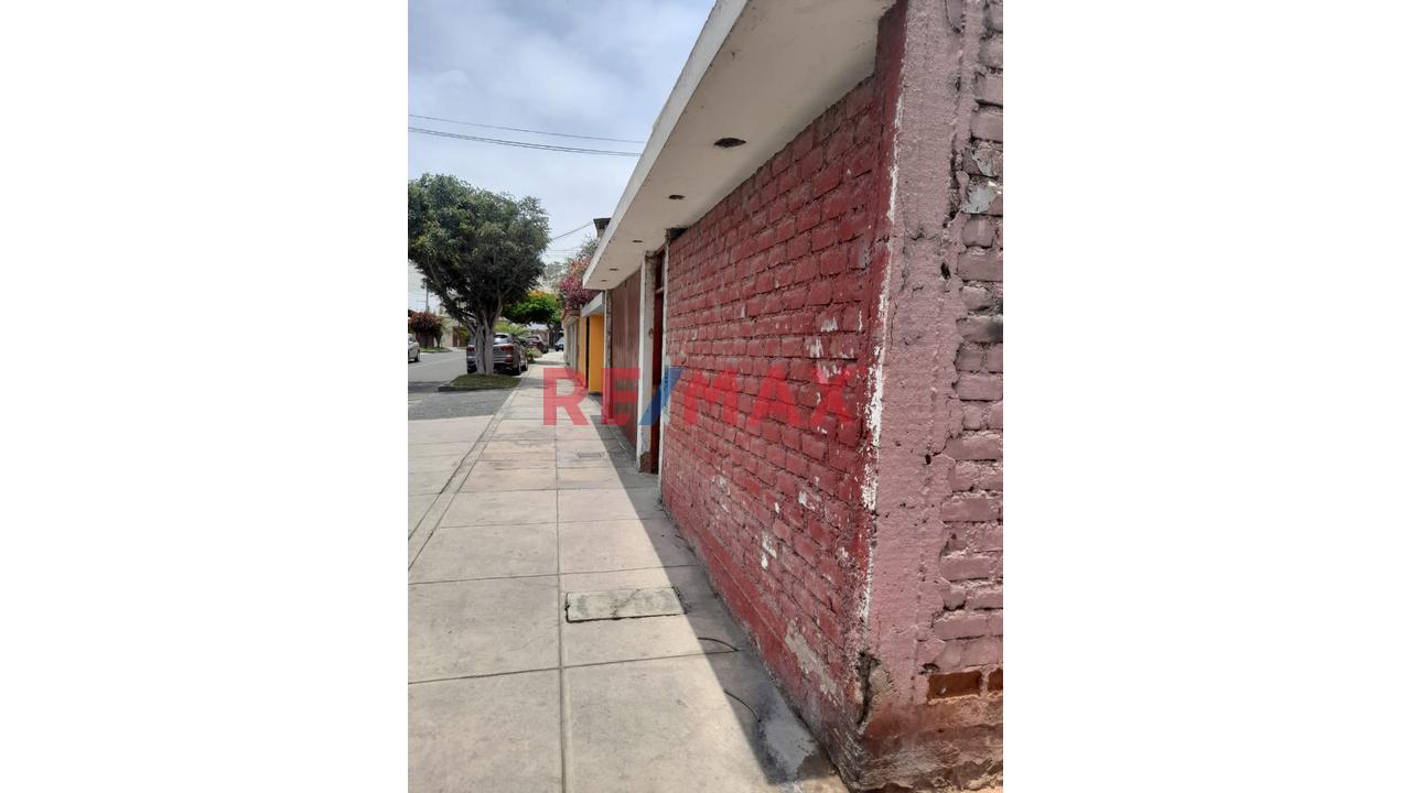 Venta De Terreno 250 M2 En Las Gardenias Surco