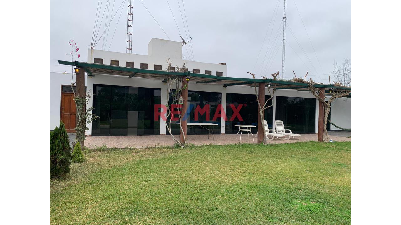 Casa De Campo Con Piscina