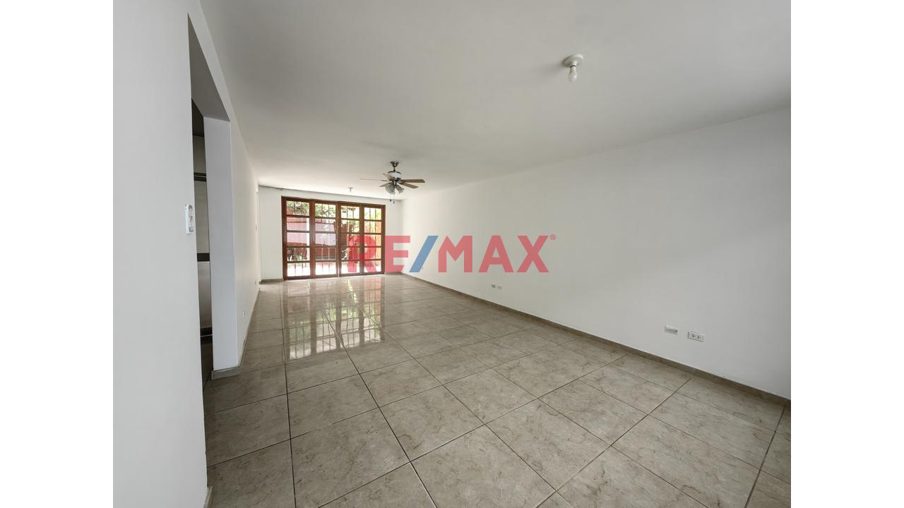 Alquilo Casa En Urb Santa Rosa Del Palmar, Ideal Para Oficinas, Empresas