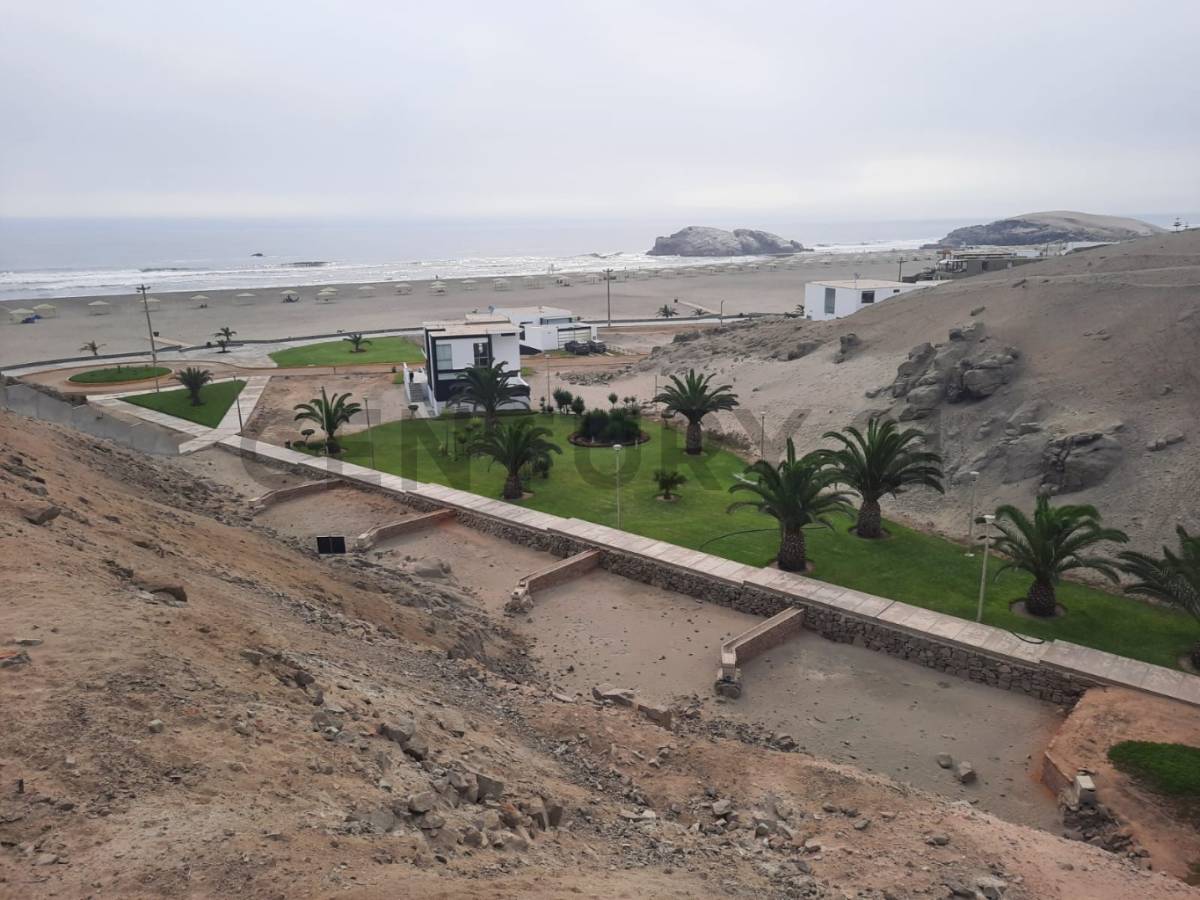 VENTA DE TERRENO COMERCIAL EN EXCLUSIVO CLUB EN CERRO AZUL