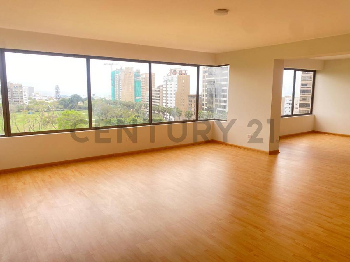 DEPARTAMENTO EN VENTA CON VISTA AL CLUB EL GOLF