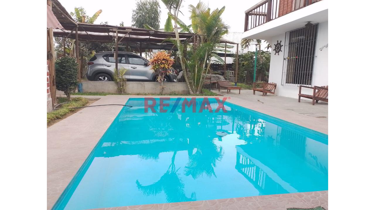 Venta De Casa De Campo De 410 M2-Cerro Azul-Cañete