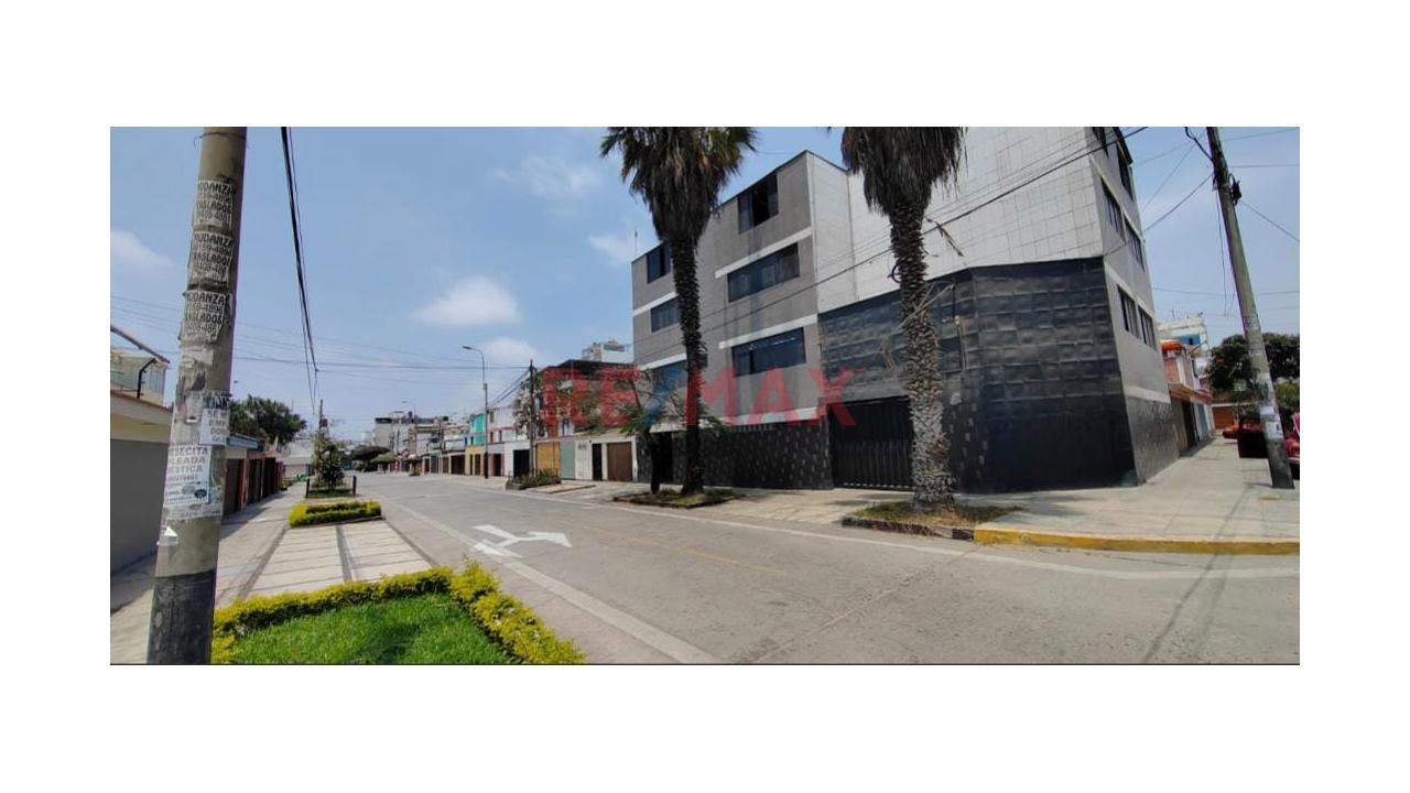 Alquiler De Oficina Administrativa O Almacen Con Estacionamiento