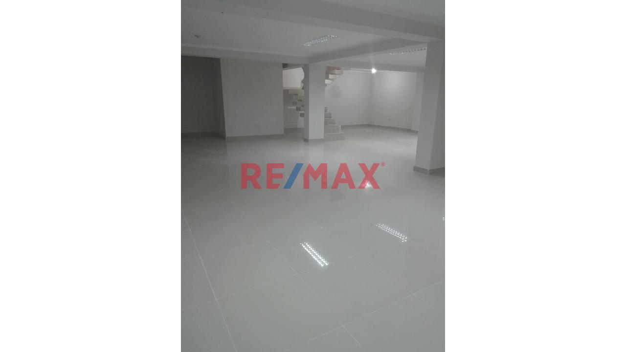 Gran Oportunidad! Alquiler De Local Comercial En Abancay